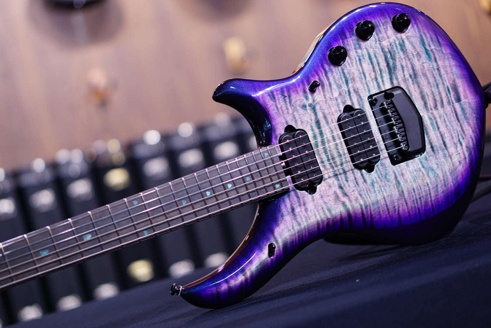Ernie Ball Music Man John Petrucci Limited-edition Maple Top Majesty 6-string Crystal Amethyst M017074 - HIENDGUITAR Musicman GUITAR