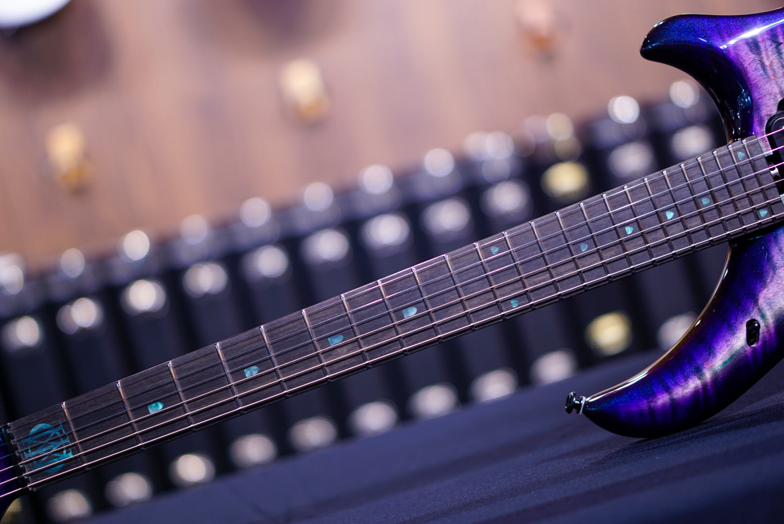 Ernie Ball Music Man John Petrucci Limited-edition Maple Top Majesty 6-string Crystal Amethyst M017074 - HIENDGUITAR Musicman GUITAR