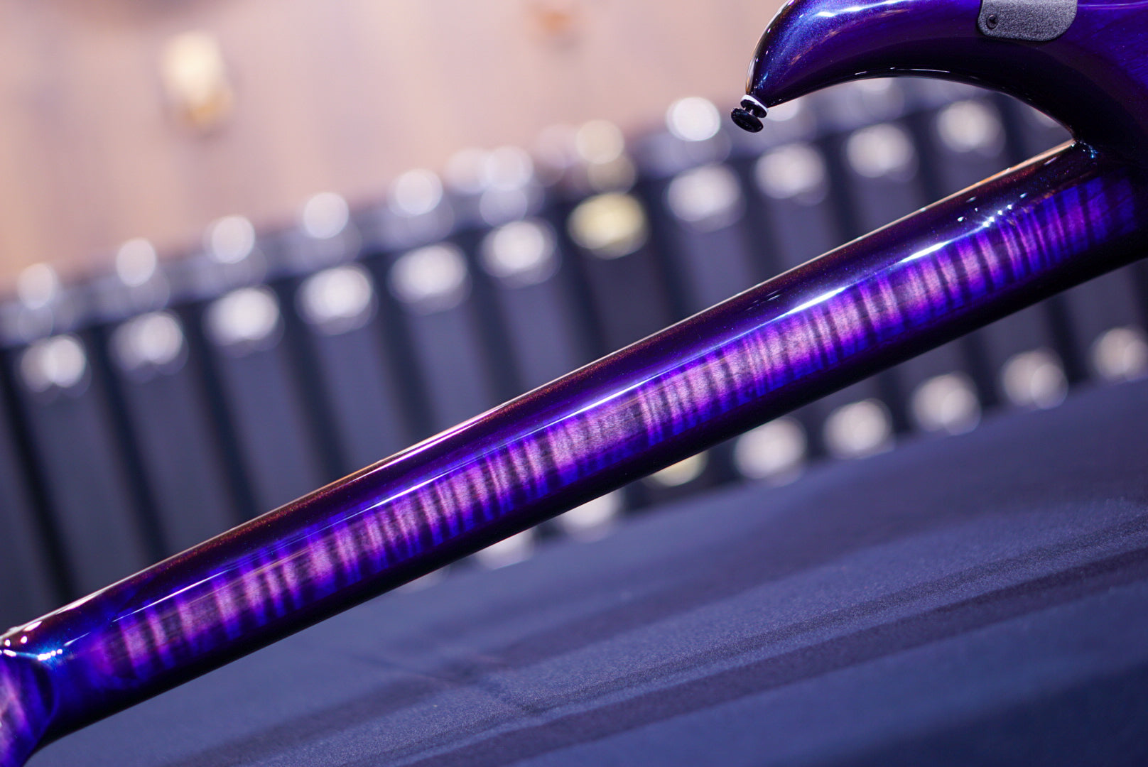 Ernie Ball Music Man John Petrucci Limited-edition Maple Top Majesty 6-string Crystal Amethyst M017074 - HIENDGUITAR Musicman GUITAR