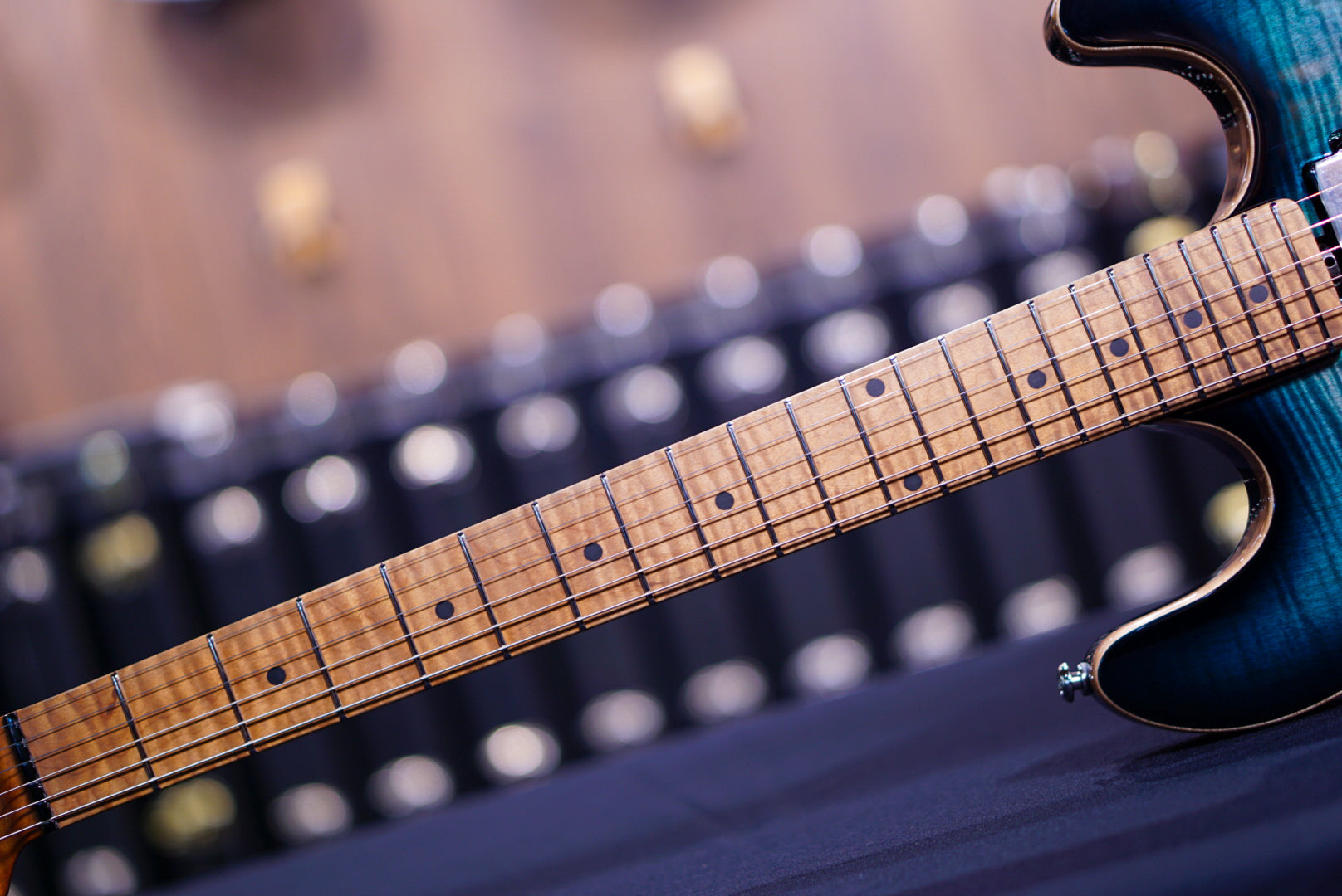 Ernie Ball Music Man sabre HT yucatan blue H04252 - HIENDGUITAR Musicman GUITAR