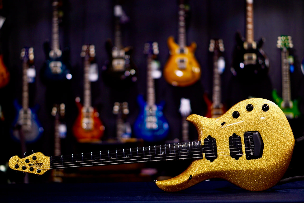 Music Man John Petrucci Majesty BFR Gold Sparkle Namm Limited M06548