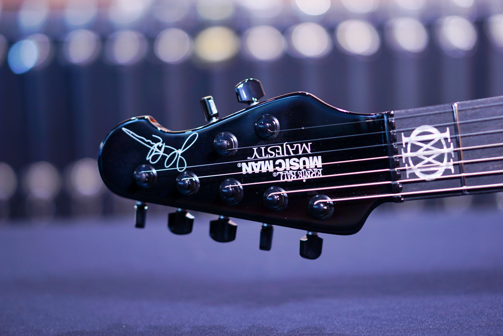 Ernieball Musicman Majesty 7 okelani blue M017077 - HIENDGUITAR Musicman GUITAR