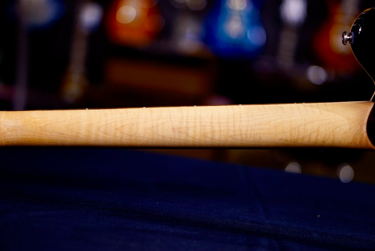 Ernie Ball Music Man Axis - Natural Gloss Flame - Maple G81262