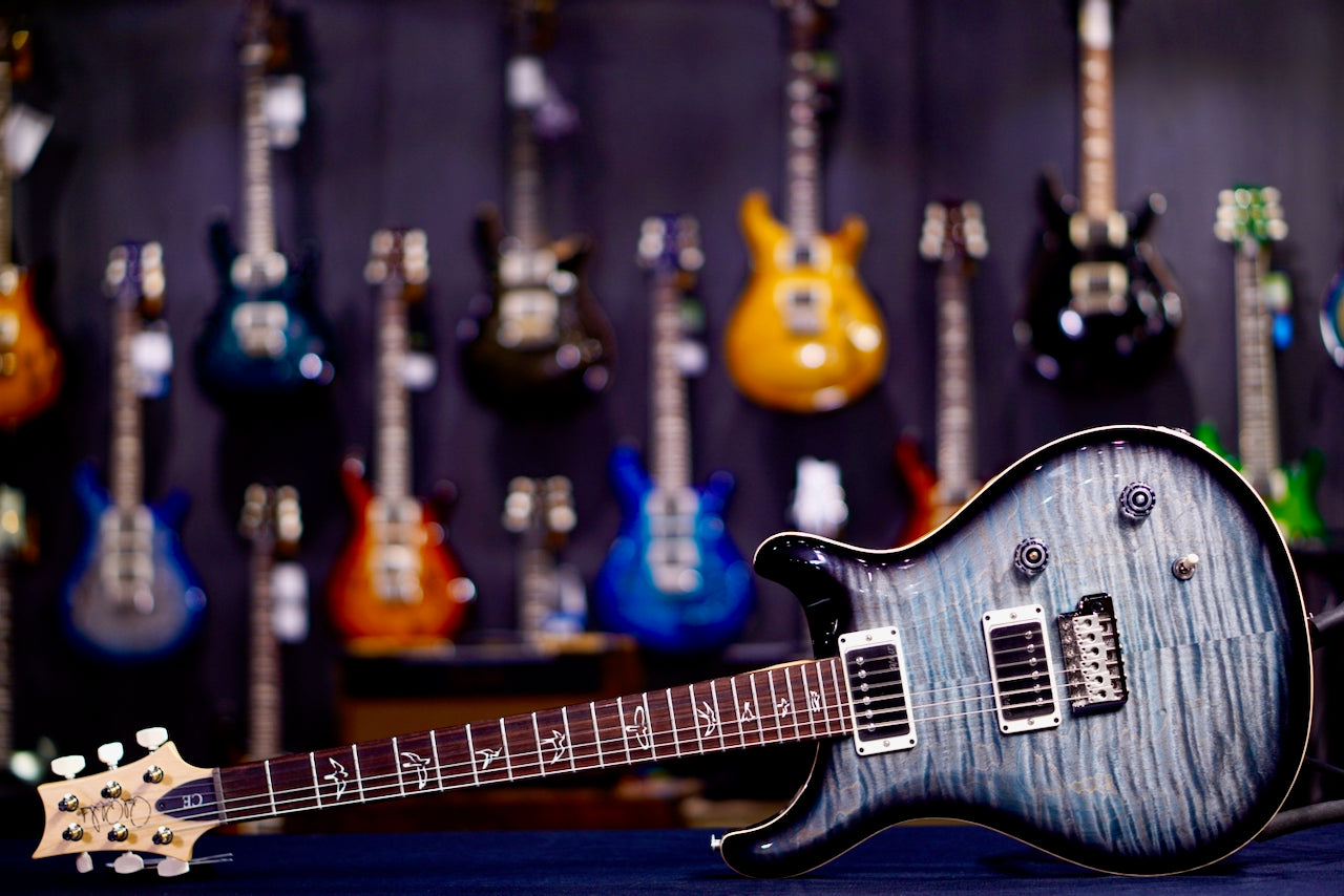 PRS CE 22 Limited Edition Faded Blue Smokeburst 0412851