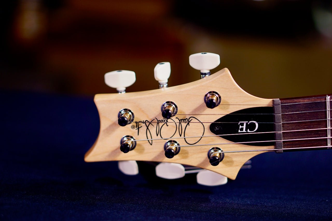 PRS CE 22 Limited Edition Faded Blue Smokeburst 0412851