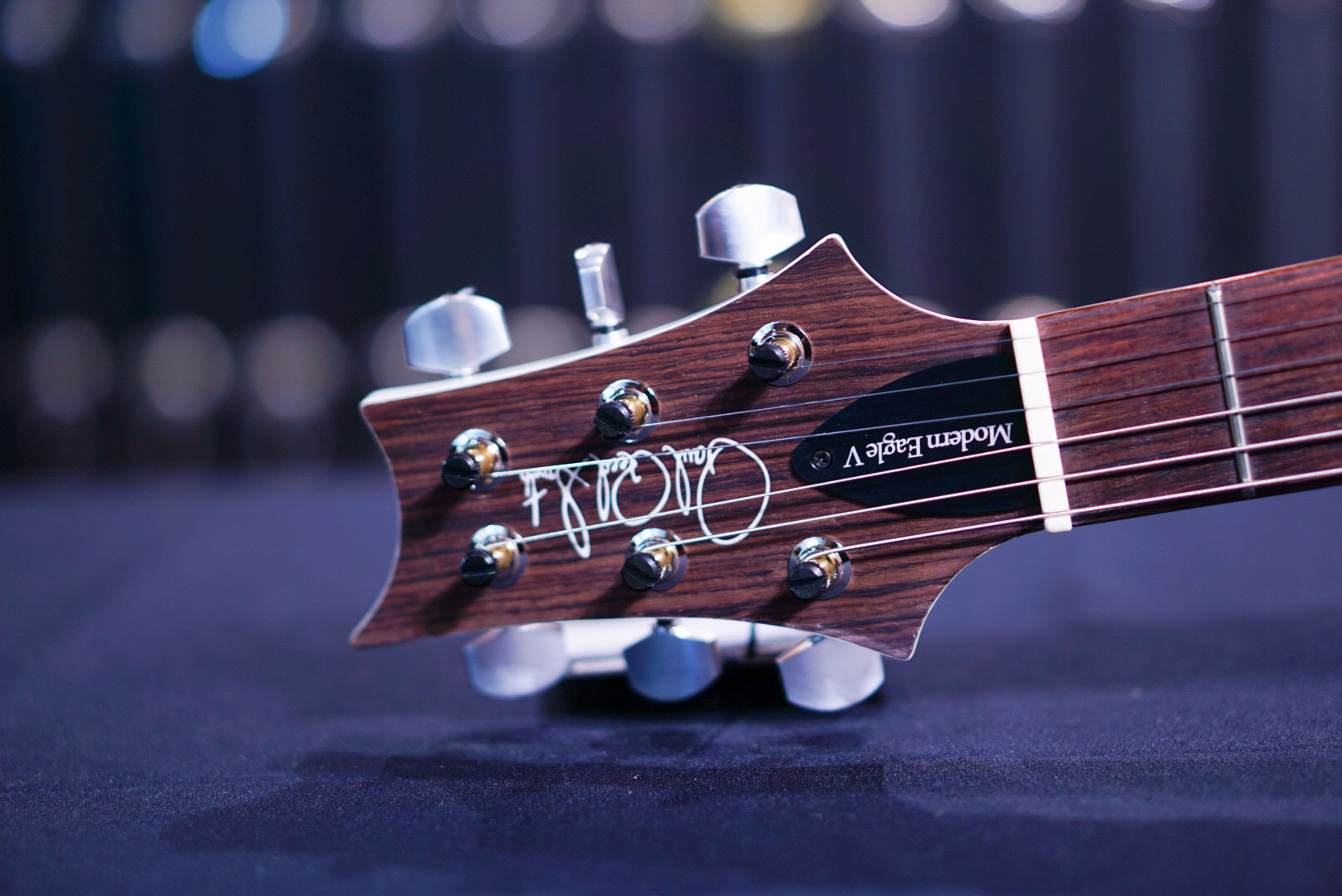 PRS Modern eagle V antique white 0361106 - HIENDGUITAR PRS GUITAR