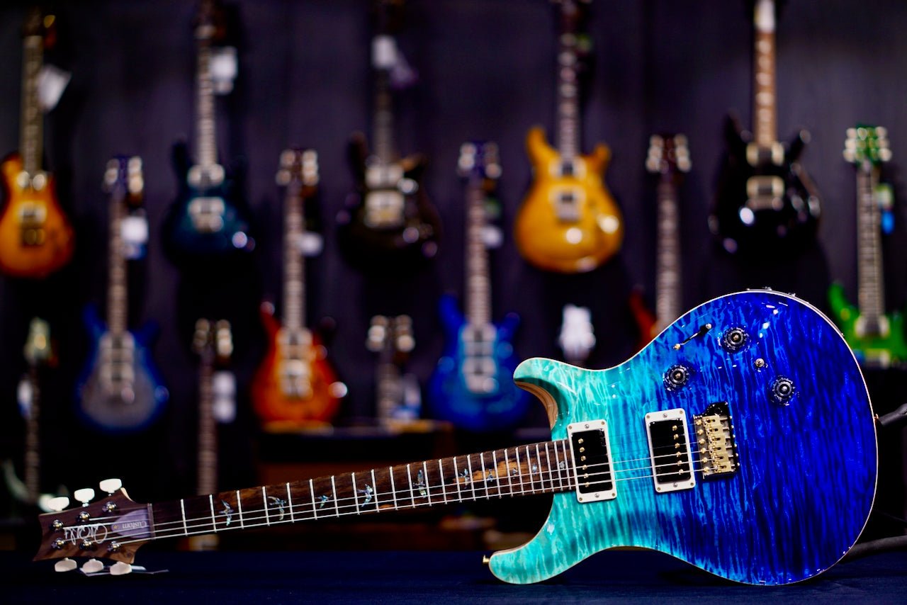 PRS Custom 24 Piezo wood library Artist Neck Blue Fade 0411092