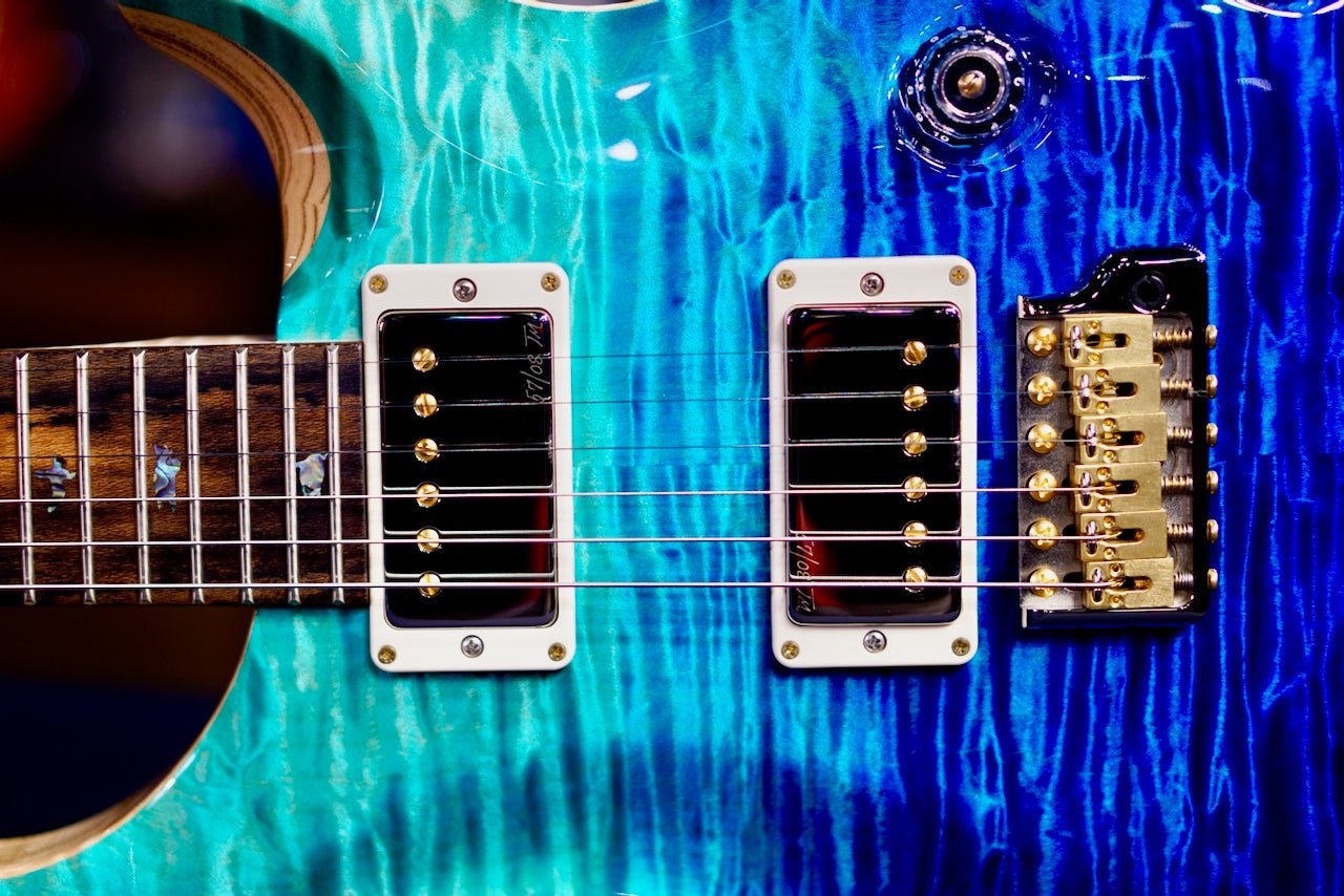 PRS Custom 24 Piezo wood library Artist Neck Blue Fade 0411092