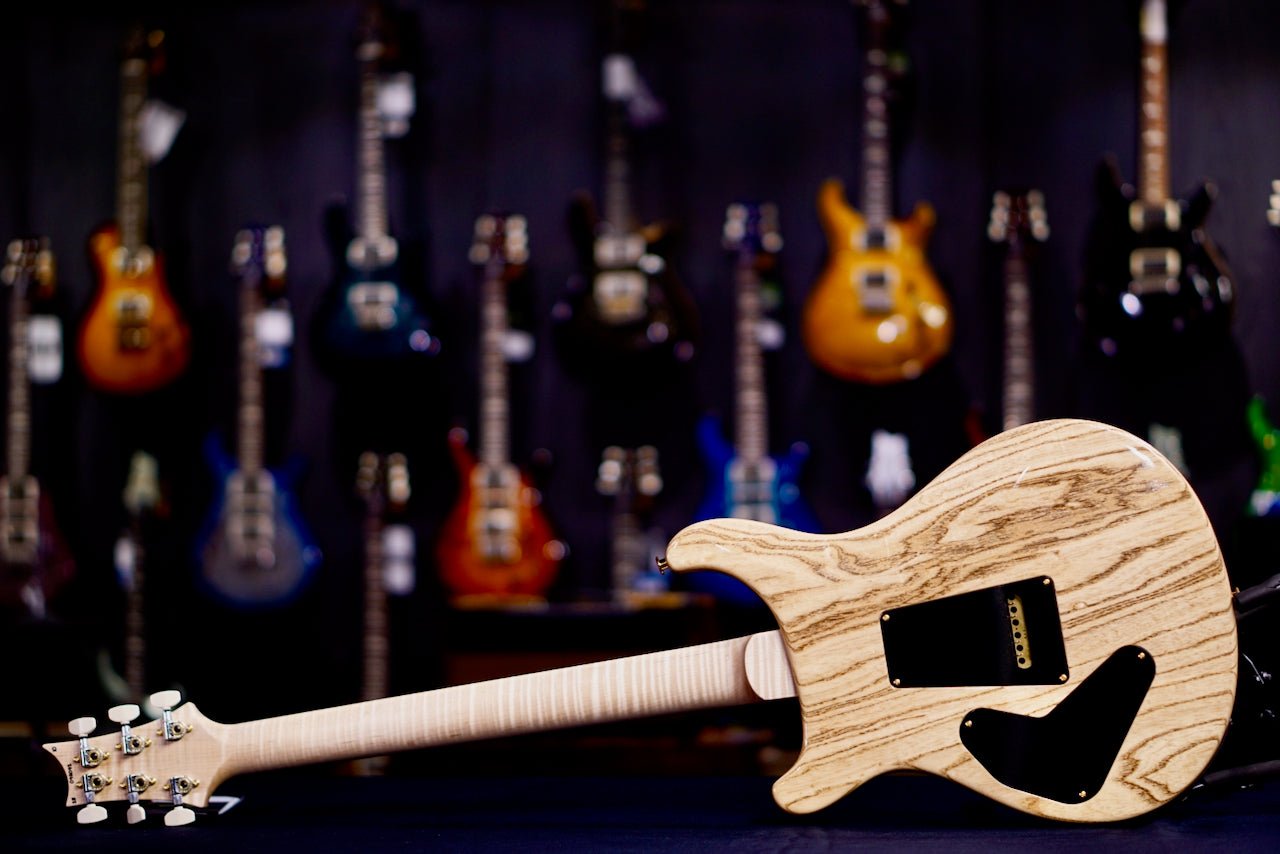 PRS Custom 24 Piezo wood library Artist Neck Blue Fade 0411092