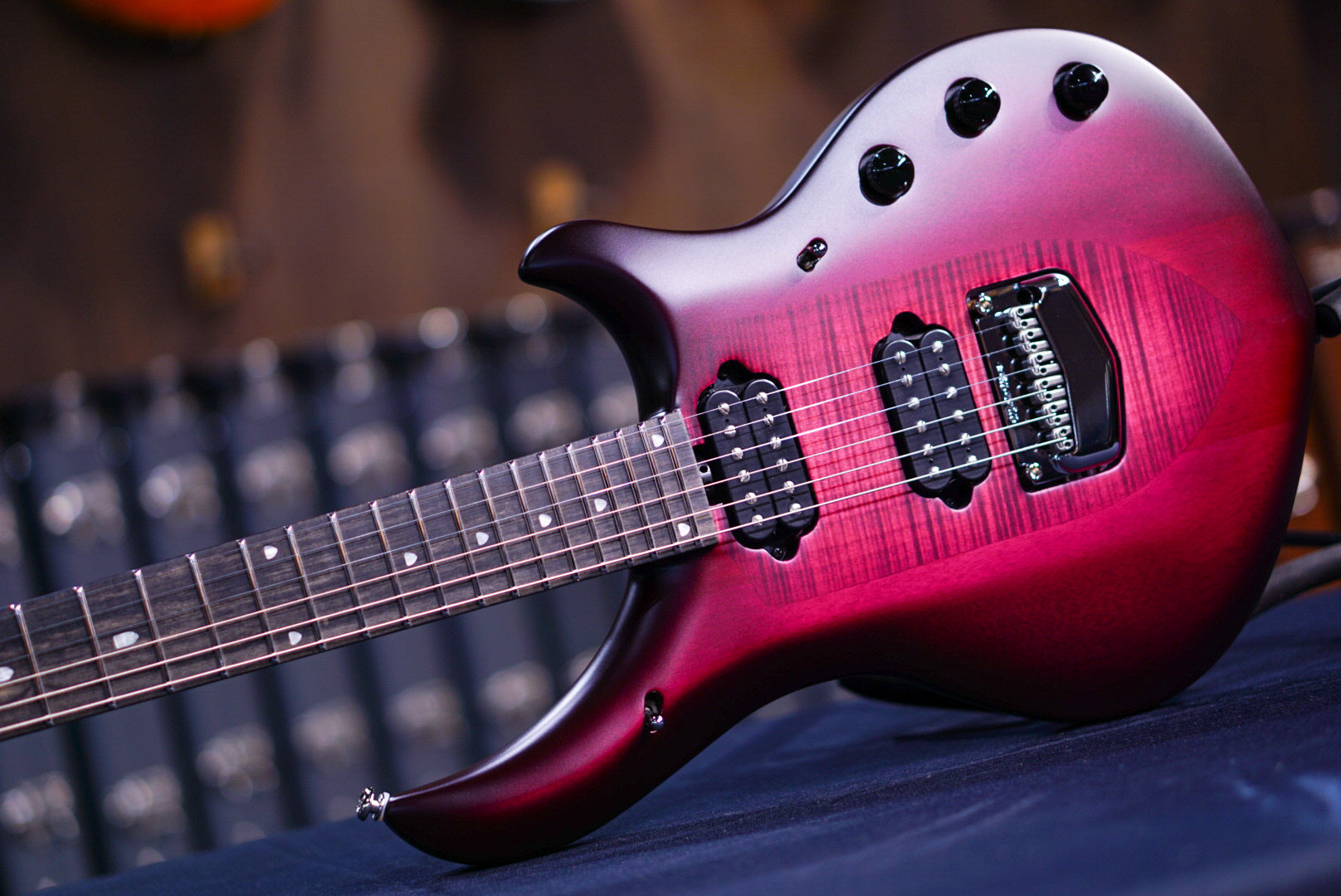 Ernie Ball Music Man MAJESTY 6 AMARANTH RED M018384