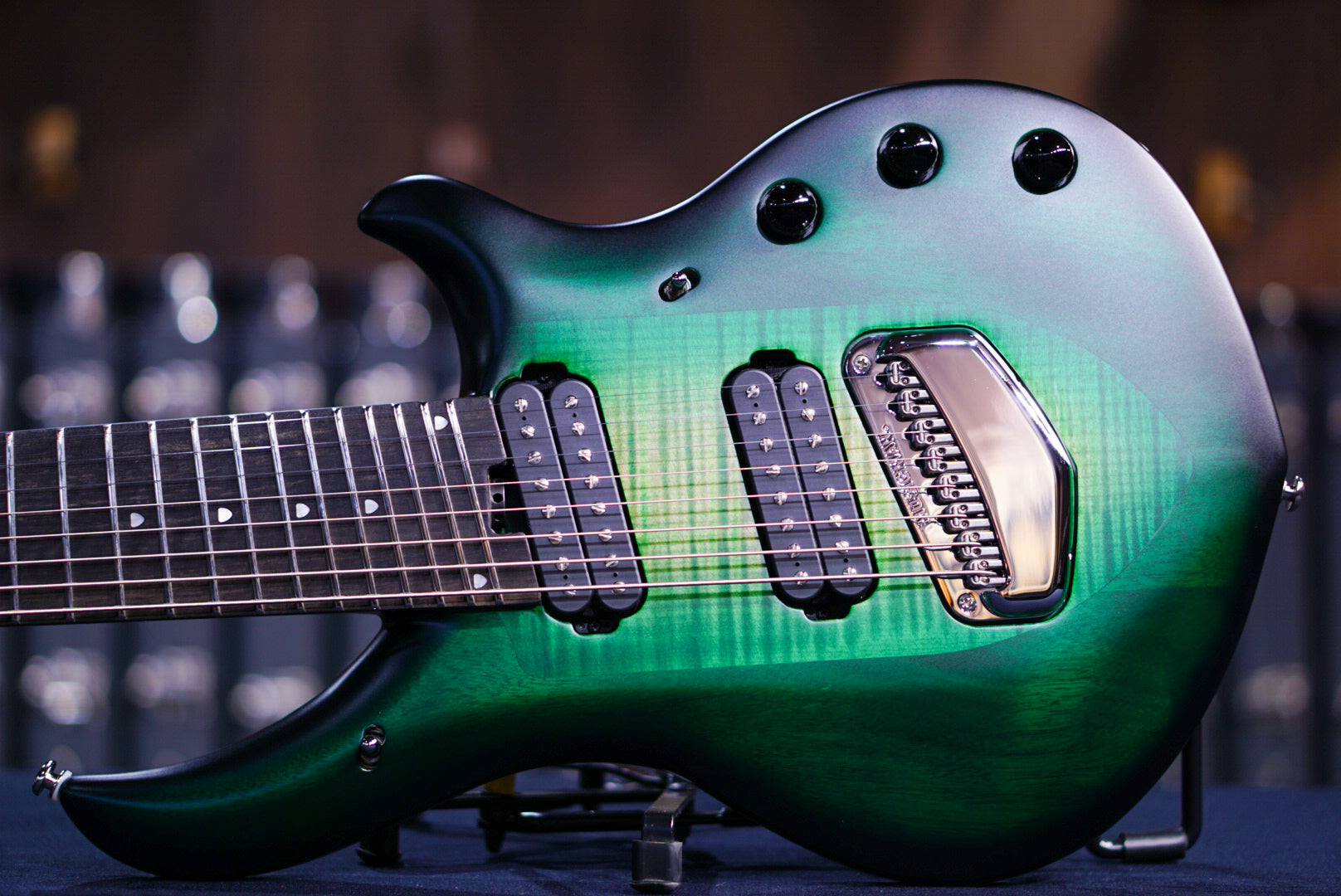 Ernie Ball Music Man MAJESTY 8 GRAVITY GREEN M018173