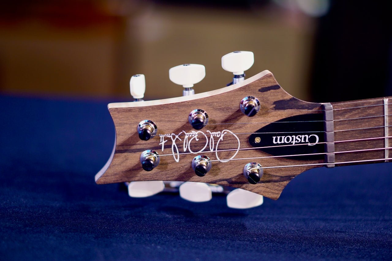 PRS Custom 24 Piezo wood library Artist Neck Violet Blue Burst 0411093