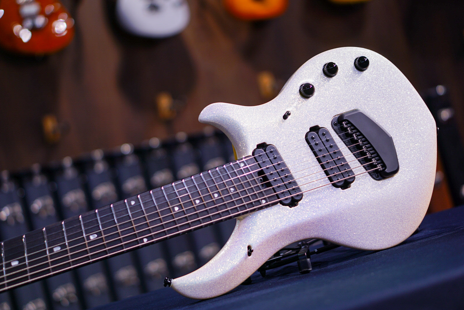 Ernie Ball Music Man MAJESTY 8 Her Majesty's Request M08893