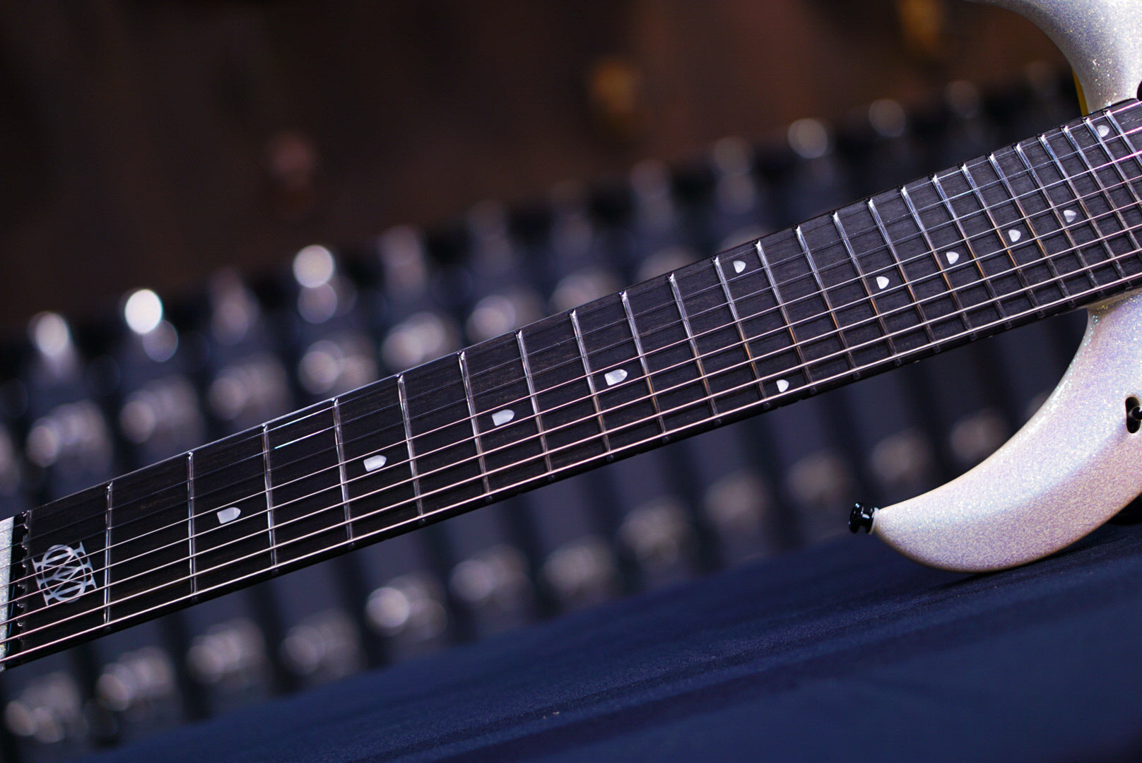 Ernie Ball Music Man MAJESTY 8 Her Majesty's Request M08893