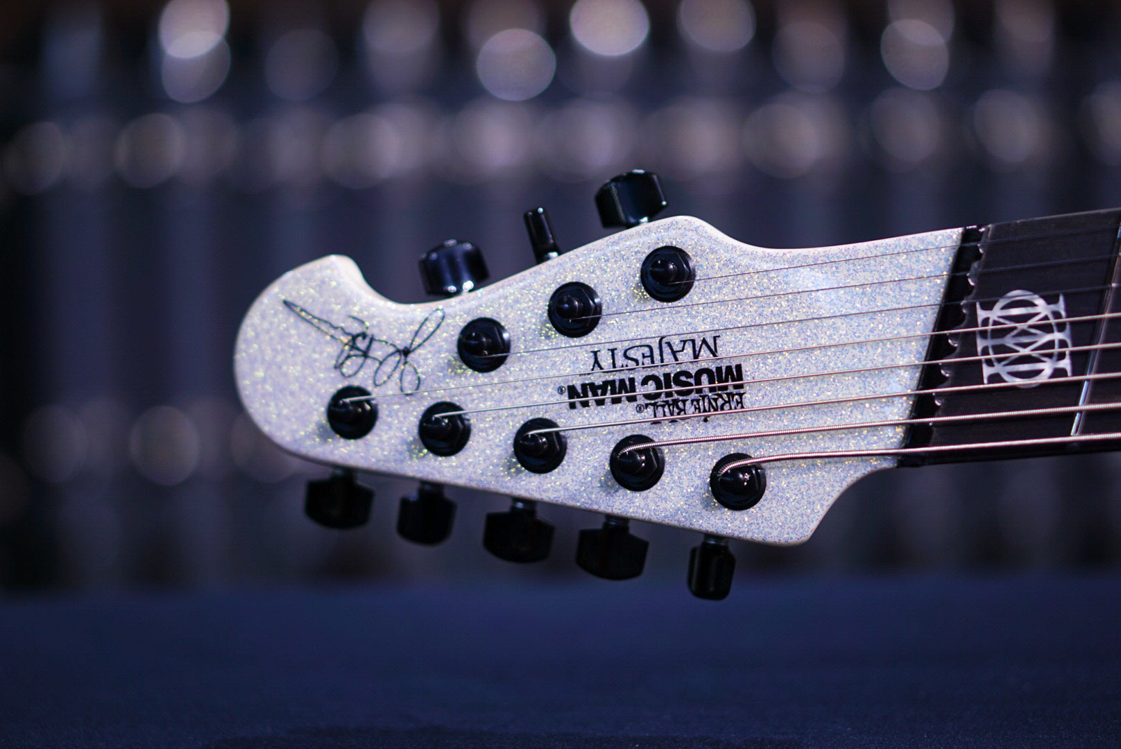 Ernie Ball Music Man MAJESTY 8 Her Majesty's Request M08893