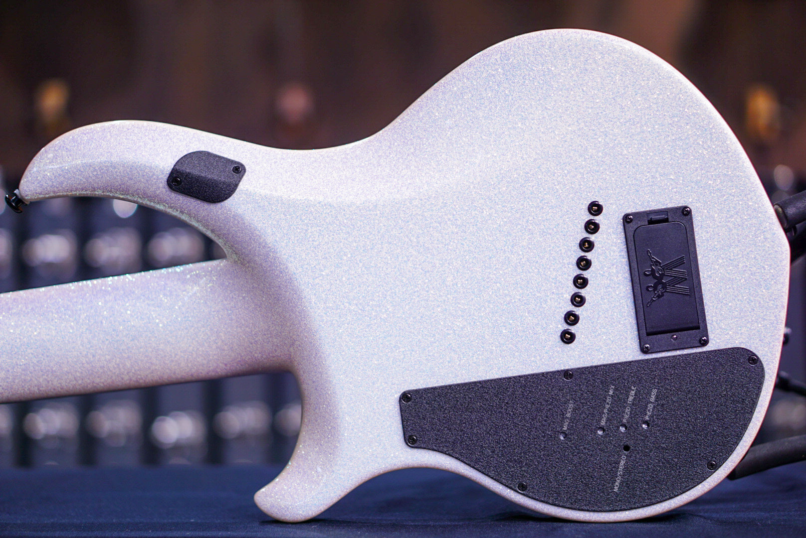 Ernie Ball Music Man MAJESTY 8 Her Majesty's Request M08893