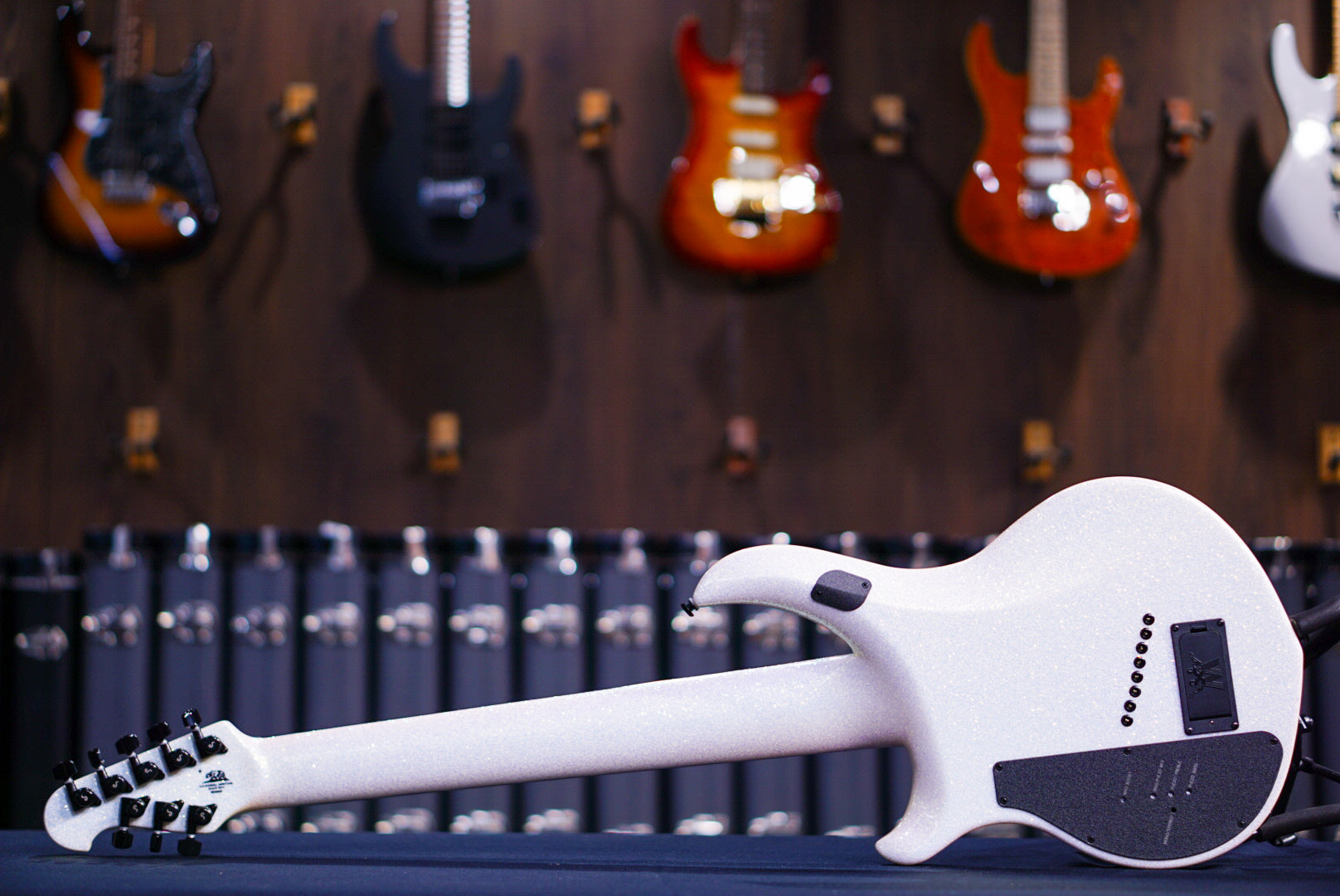 Ernie Ball Music Man MAJESTY 8 Her Majesty's Request M08893