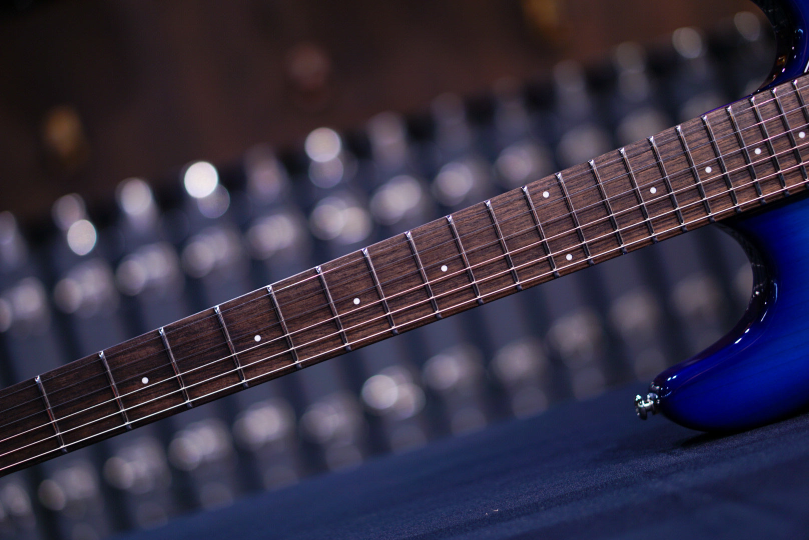 Ernie Ball Music Man Steve Morse Blue Burst H06550