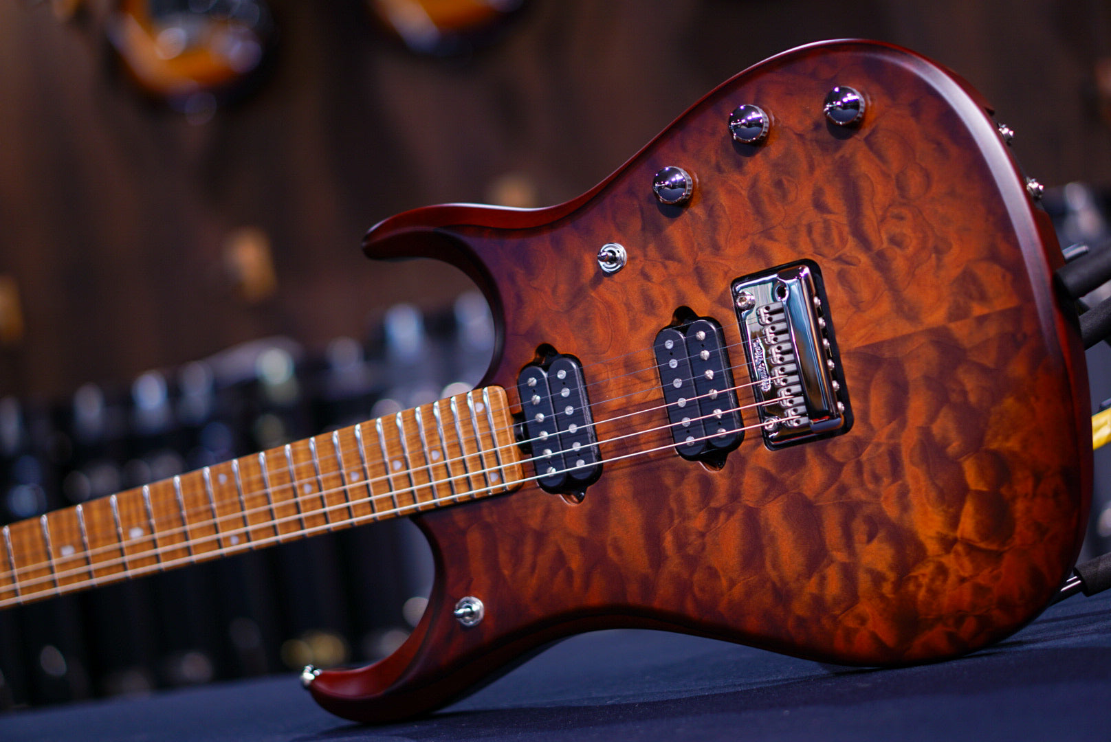 Ernie Ball Music Man JP 15 6 STRING SAHARA BURST QUILT TOP H05926