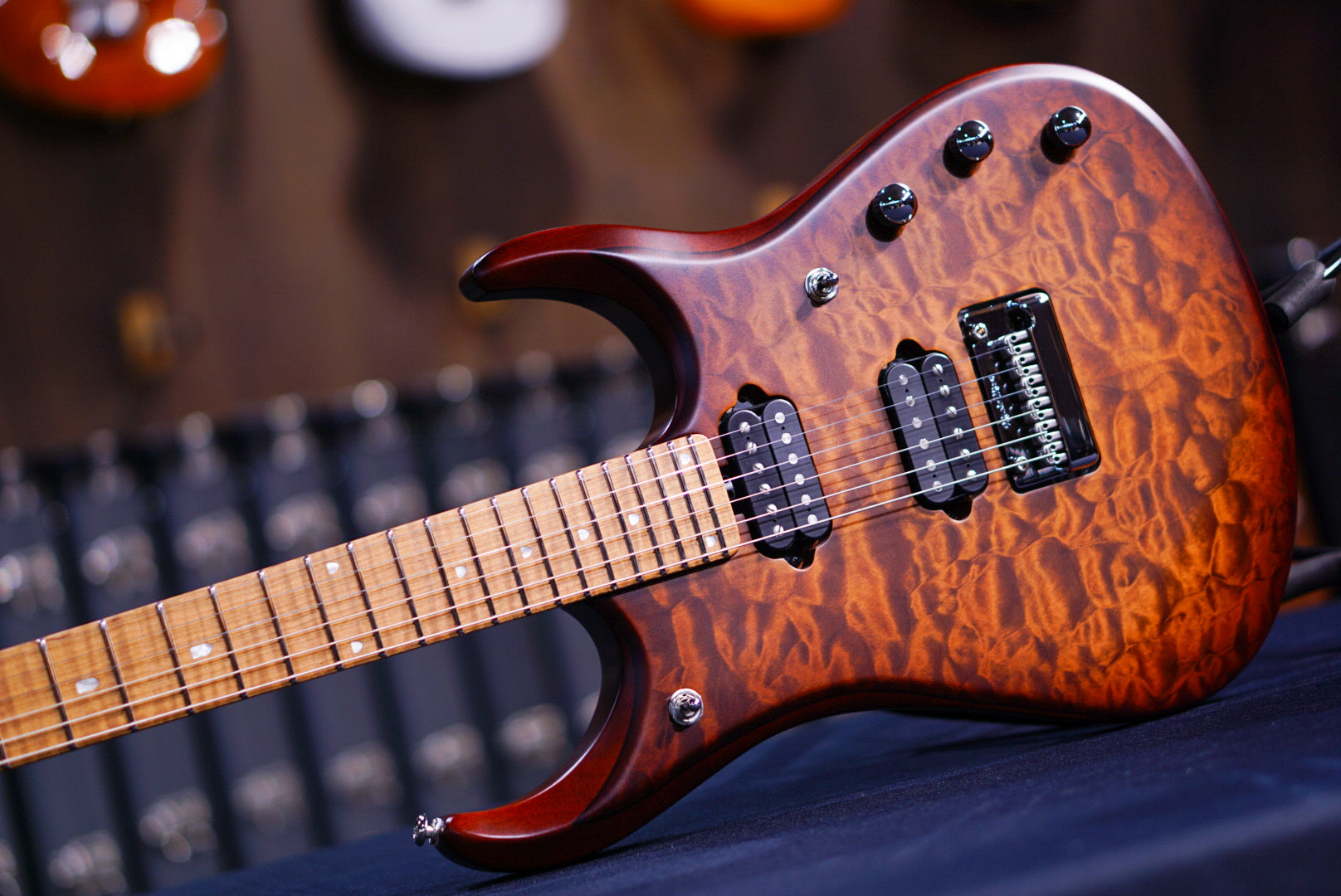 Ernie Ball Music Man JP 15 6 STRING SAHARA BURST QUILT TOP H05926