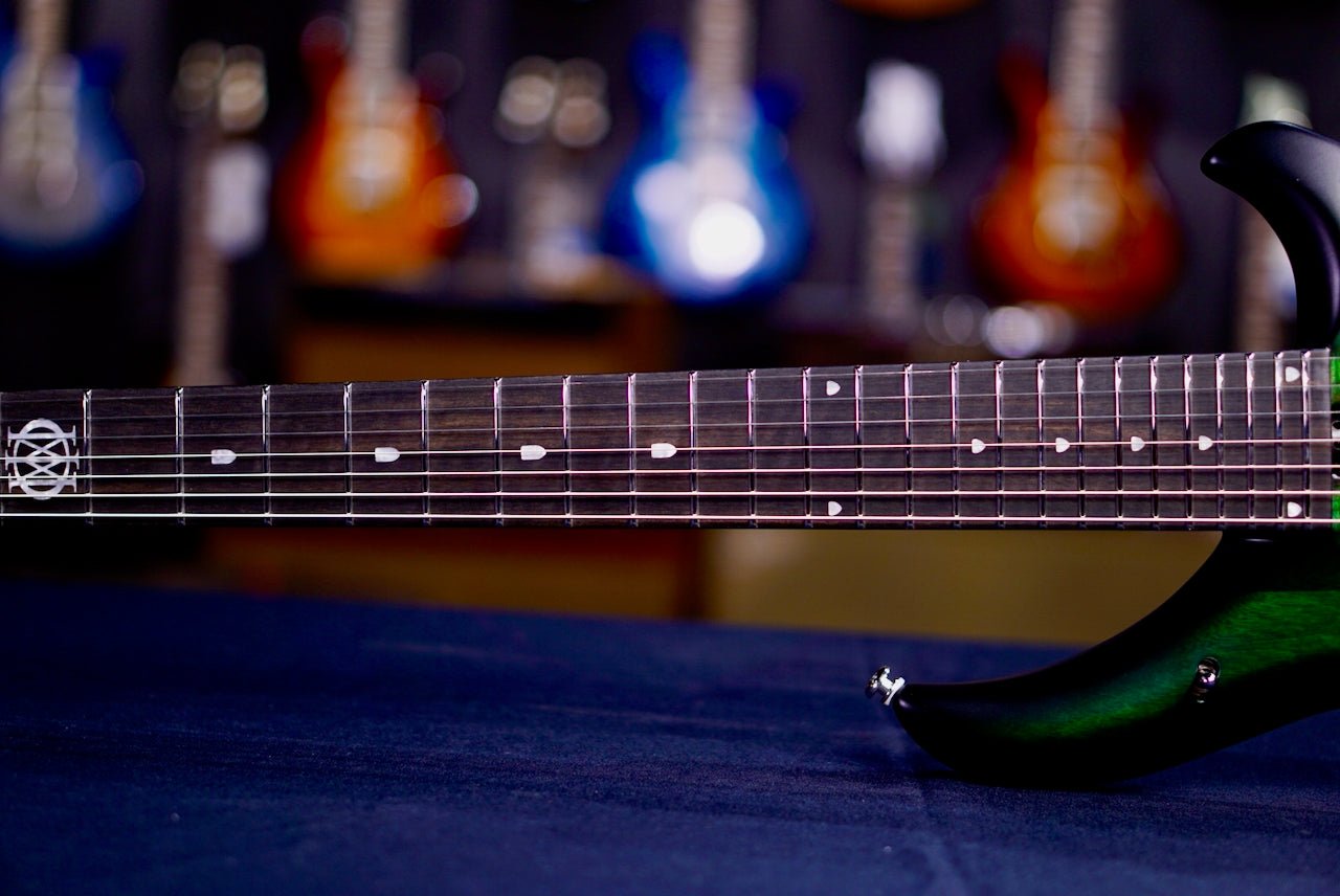 Ernie Ball Music Man Majesty 7 Gravity Green M019867