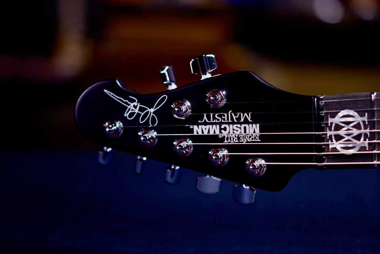 Ernie Ball Music Man Majesty 7 Gravity Green M019867