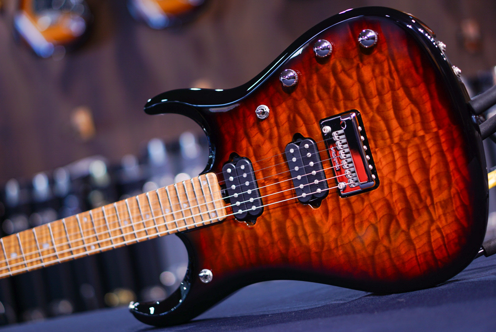 Ernie Ball Music Man JP 15 6 STRING TIGER EYE QUILT TOP H06513