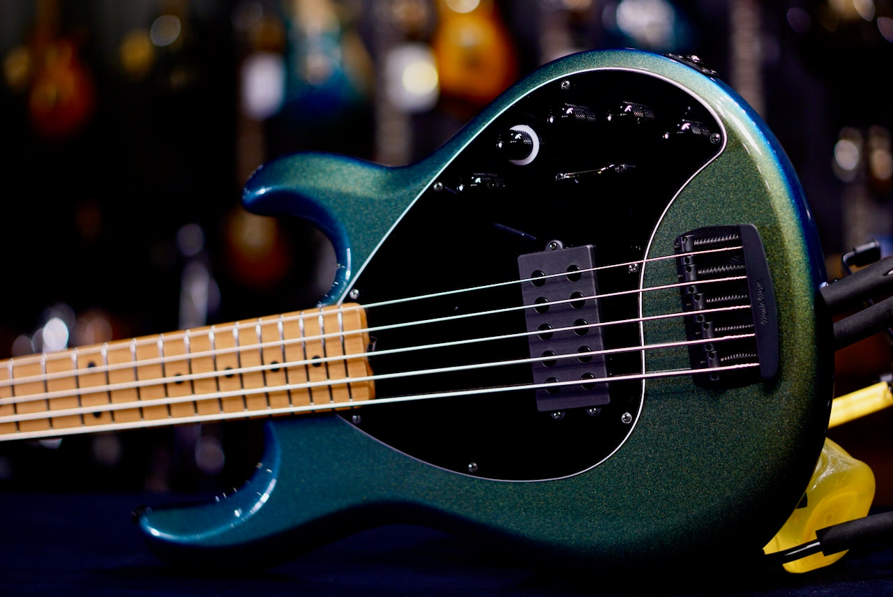 Ernie Ball Music Man Bass Dark Ray 5 Emerald Iris S12527