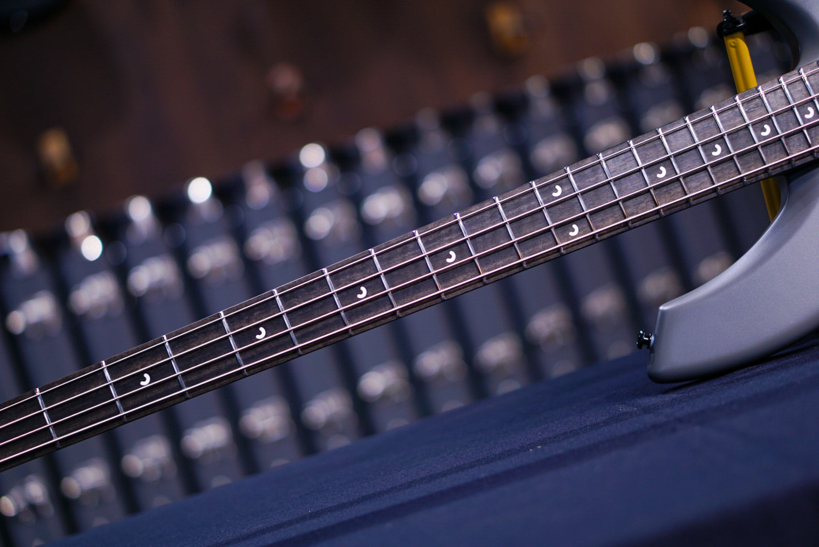 Ernie Ball Music Man Bongo 4 HH Titan Grey K04167