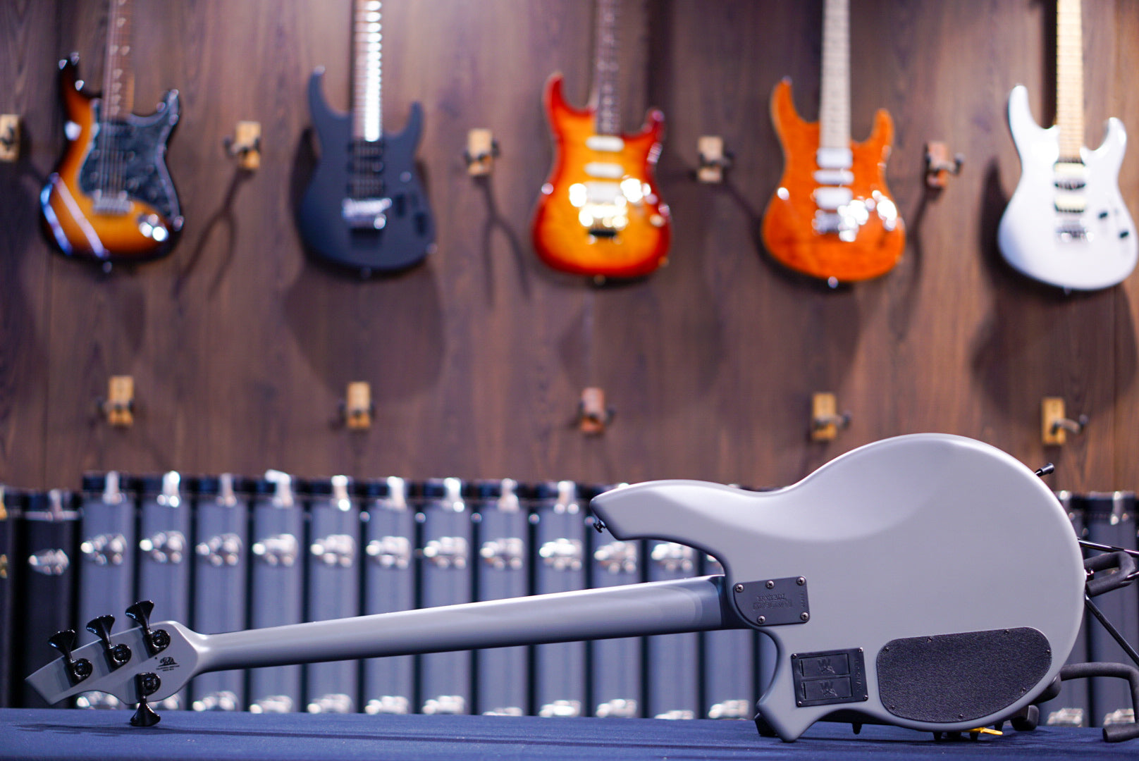 Ernie Ball Music Man Bongo 4 HH Titan Grey K04167