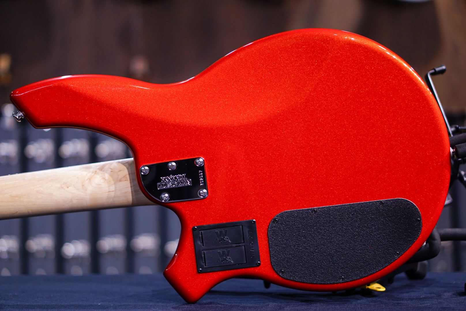 Ernie Ball Music Man Bongo 4 HH Blood Orange K02557