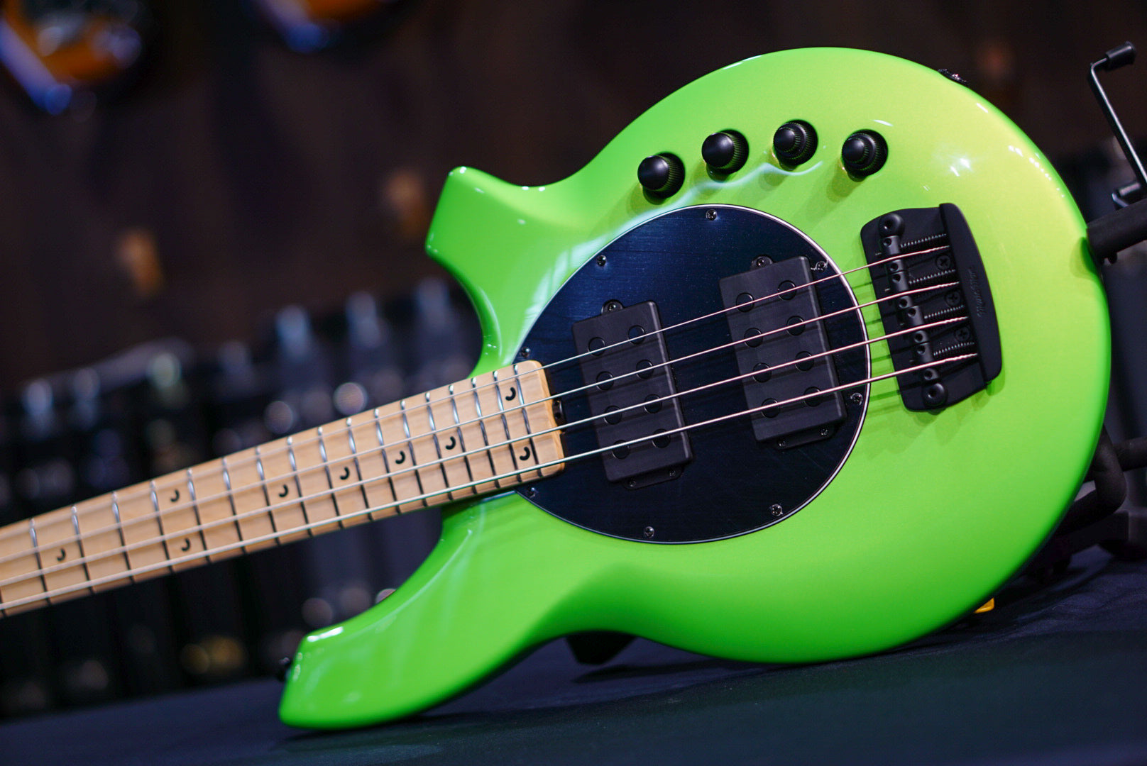 Ernie Ball Music Man Bongo 4 HH Mantis Green K04157