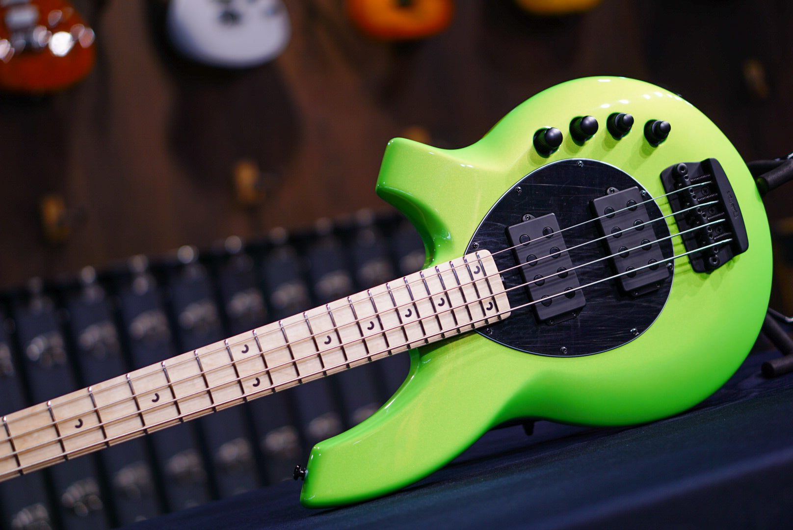 Ernie Ball Music Man Bongo 4 HH Mantis Green K04157