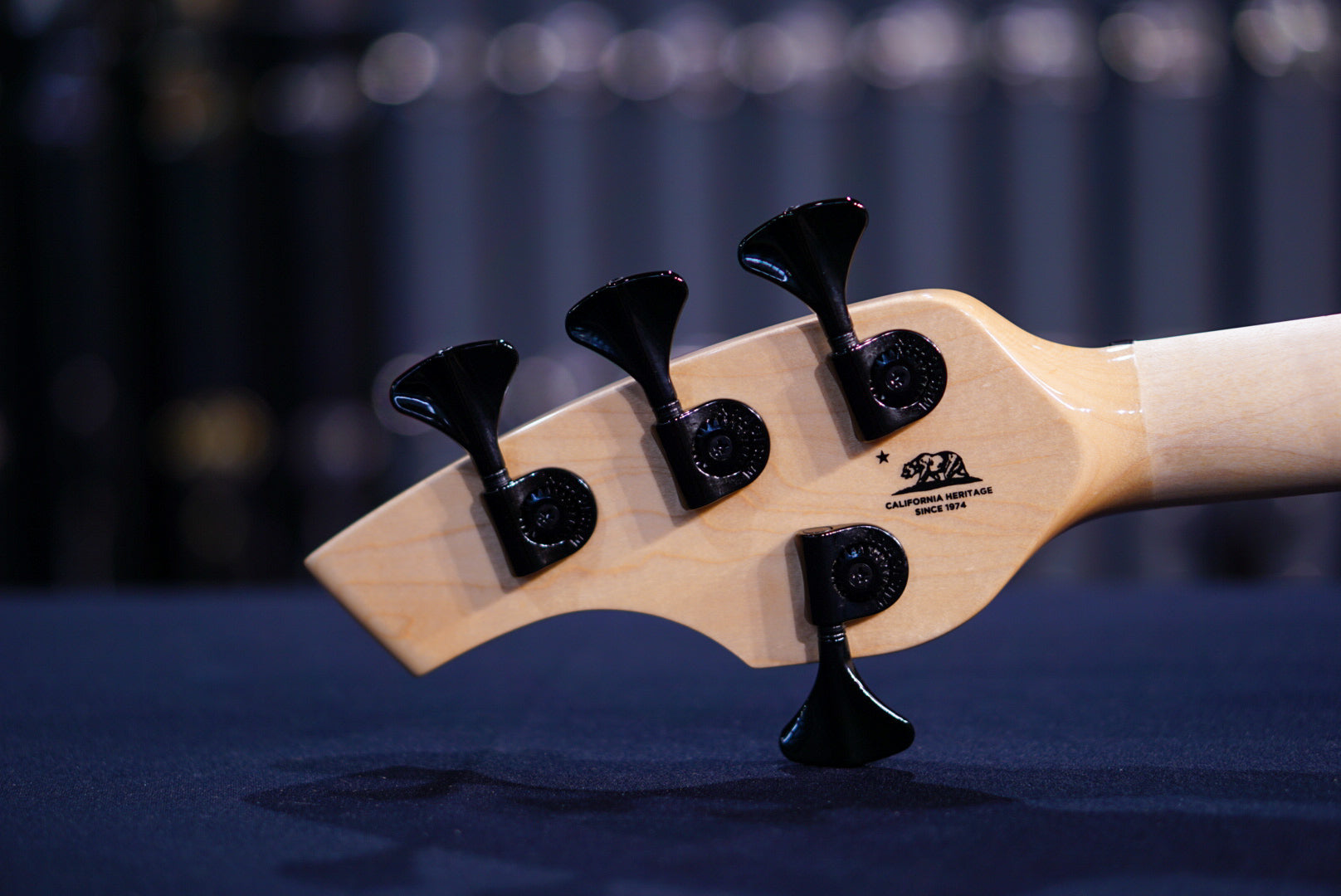 Ernie Ball Music Man Bongo 4 HH Mantis Green K04157