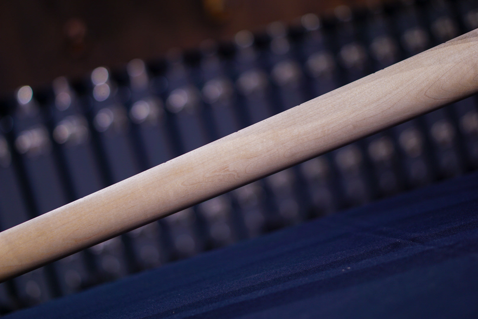 Ernie Ball Music Man Bongo 4 HH Mantis Green K04157