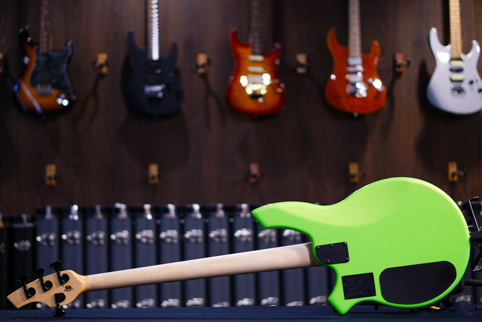 Ernie Ball Music Man Bongo 4 HH Mantis Green K04157