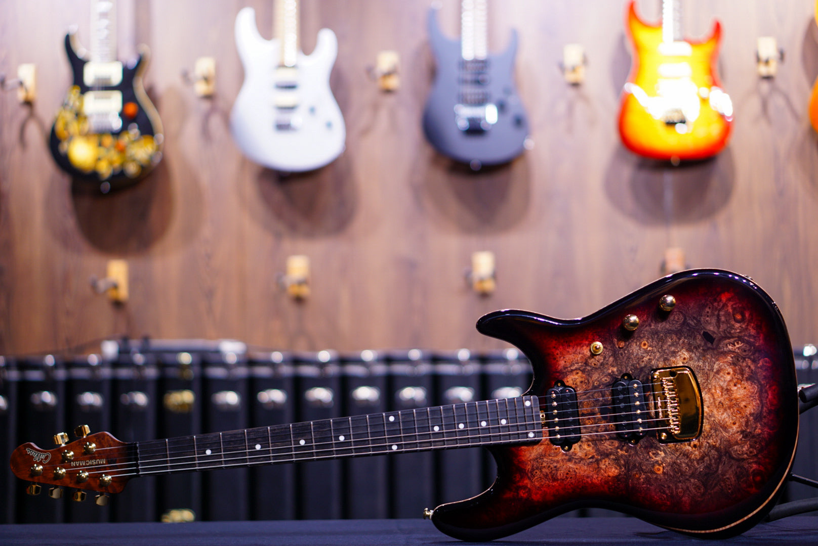 ERNIE BALL MUSIC MAN CUTLASS HH TREM - 6 STRING - JASON RICHARDSON - RORSCHACH RED
S08957 - HIENDGUITAR Musicman GUITAR