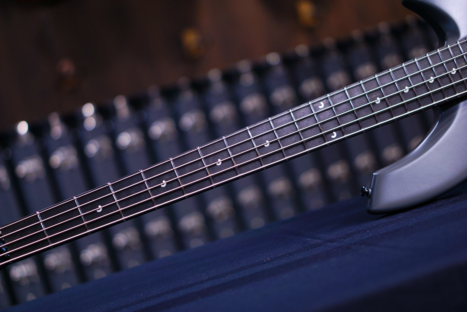 Ernie Ball Music Man Bongo 5 HH Titan Grey K04452