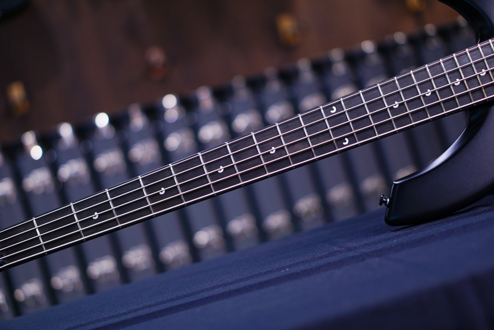 Ernie Ball Music Man Bongo 5 HH Stealth Black K04842