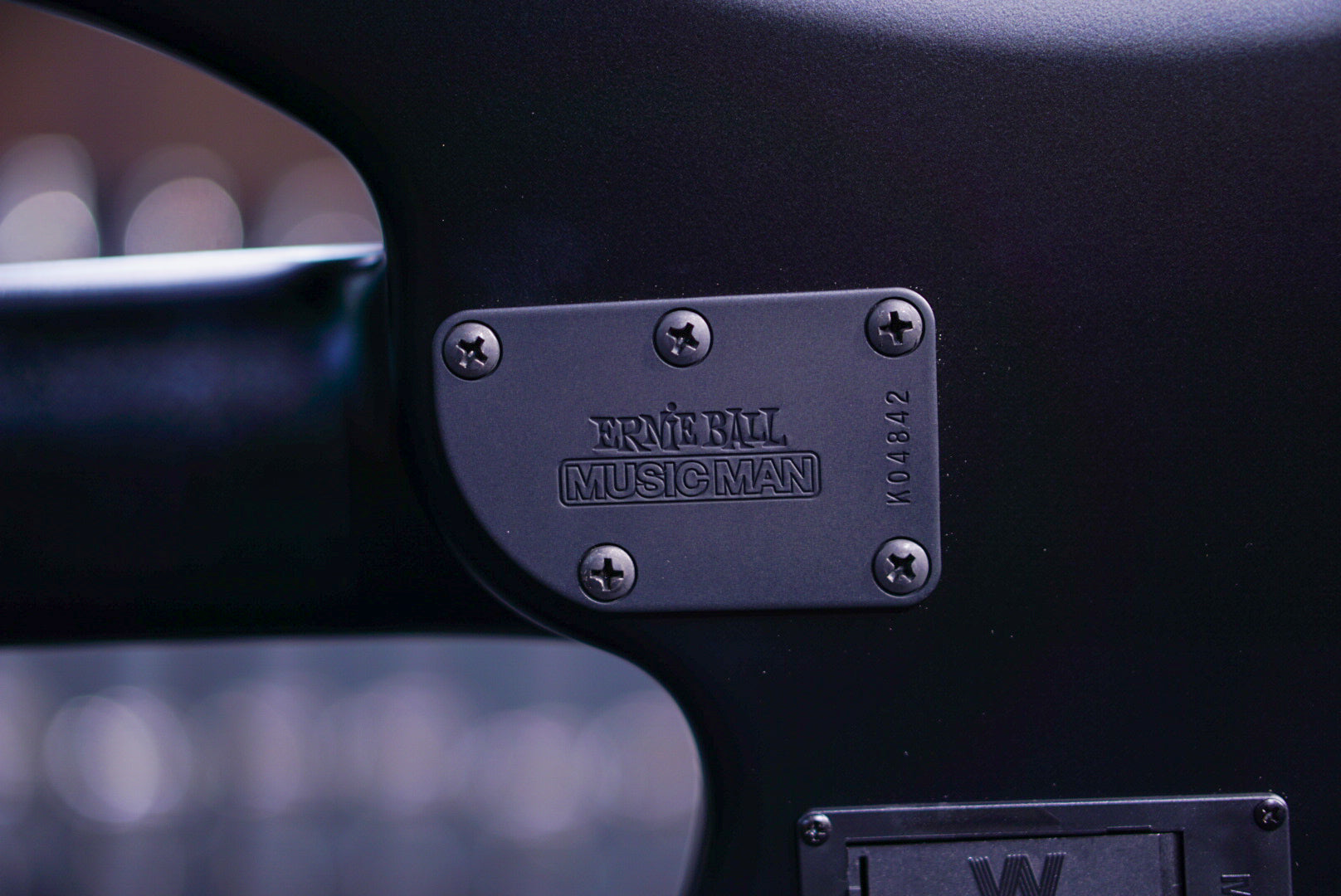 Ernie Ball Music Man Bongo 5 HH Stealth Black K04842