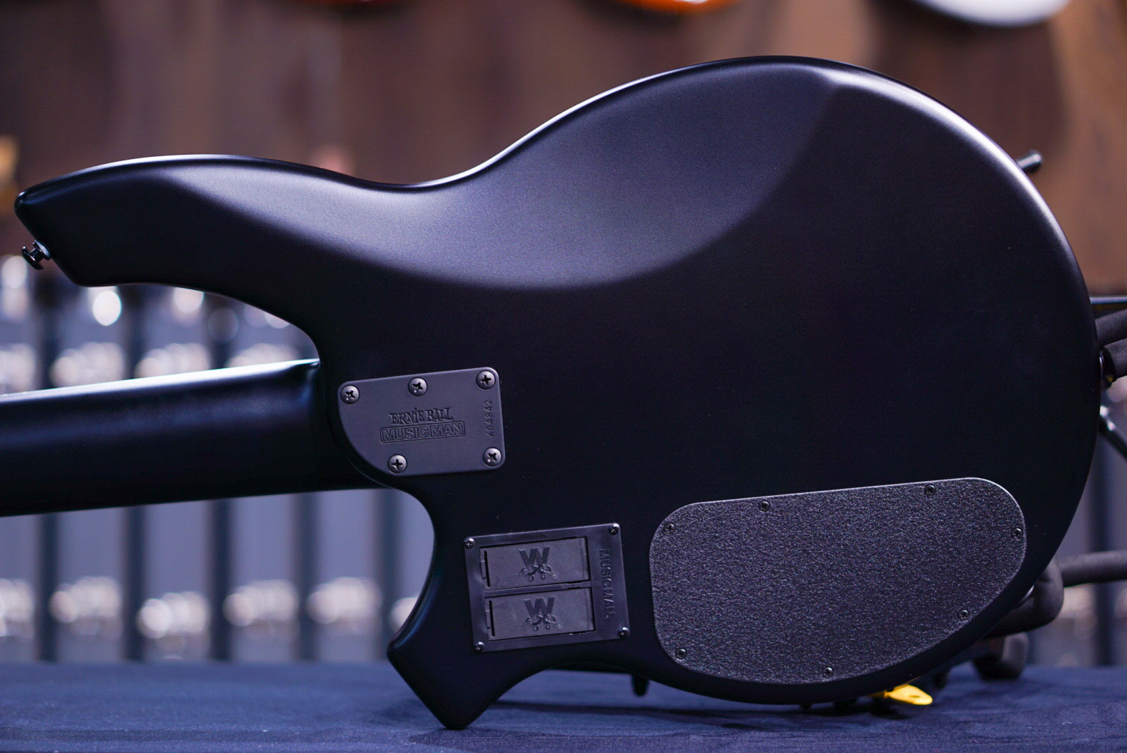 Ernie Ball Music Man Bongo 5 HH Stealth Black K04842