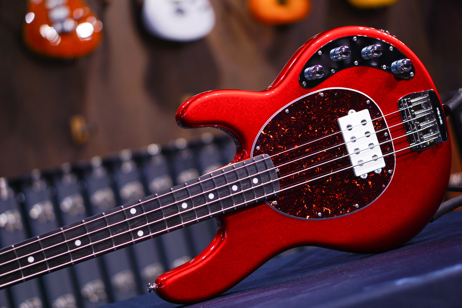 Ernie Ball Music Man StingRay Special 4 H Candyman K04476