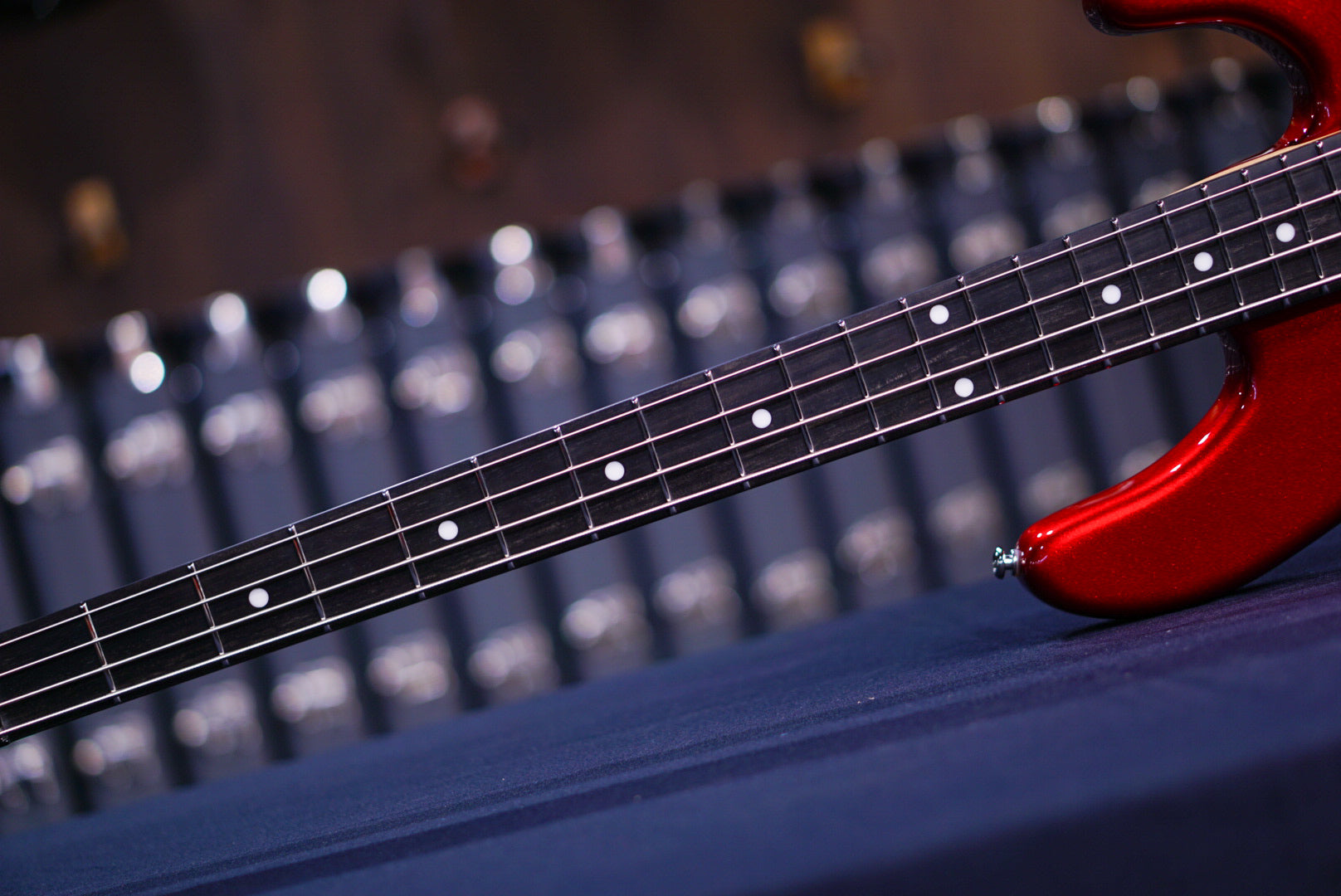 Ernie Ball Music Man StingRay Special 4 H Candyman K04476