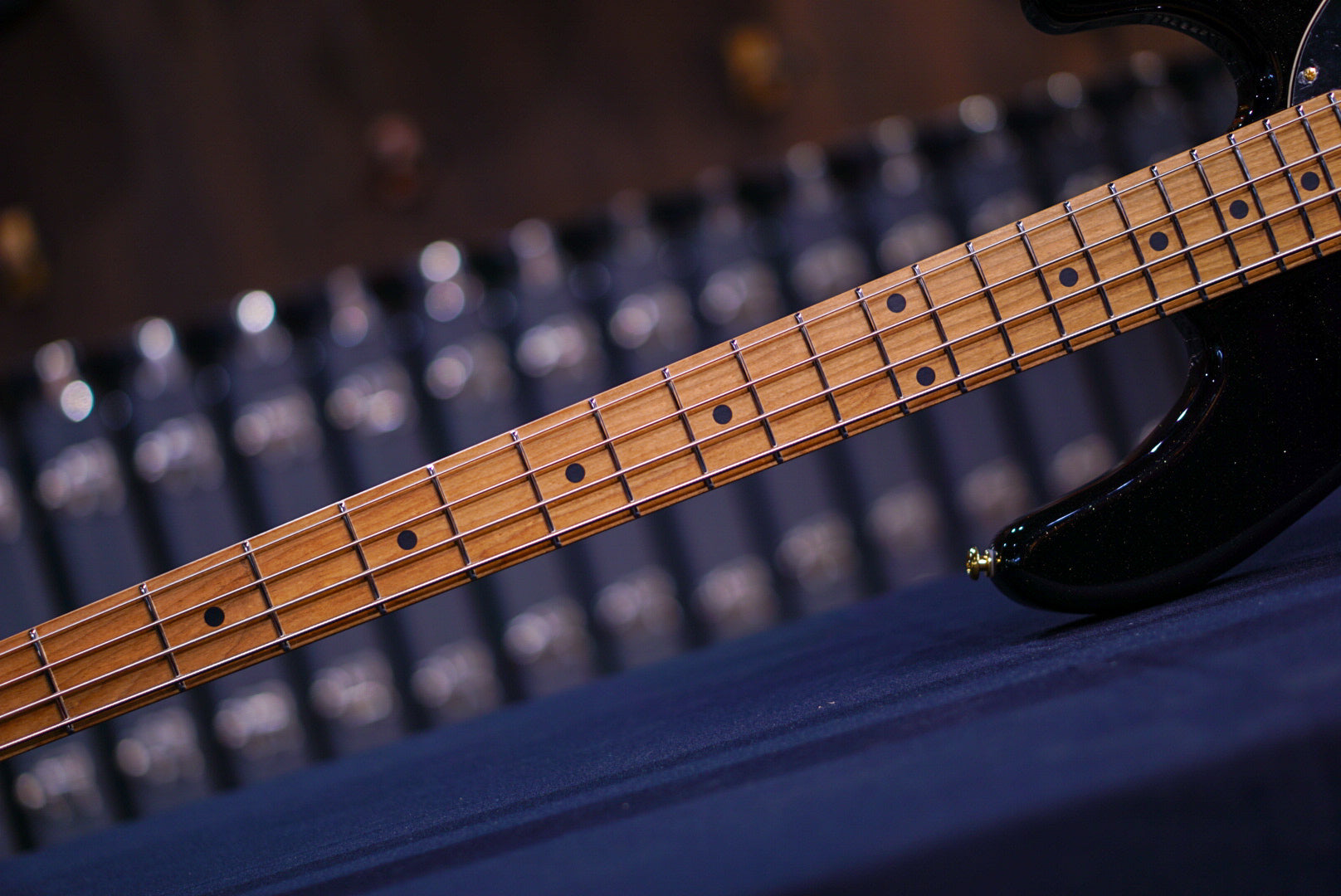 Ernie Ball Music Man StingRay Special 4 H Jackpot K02433