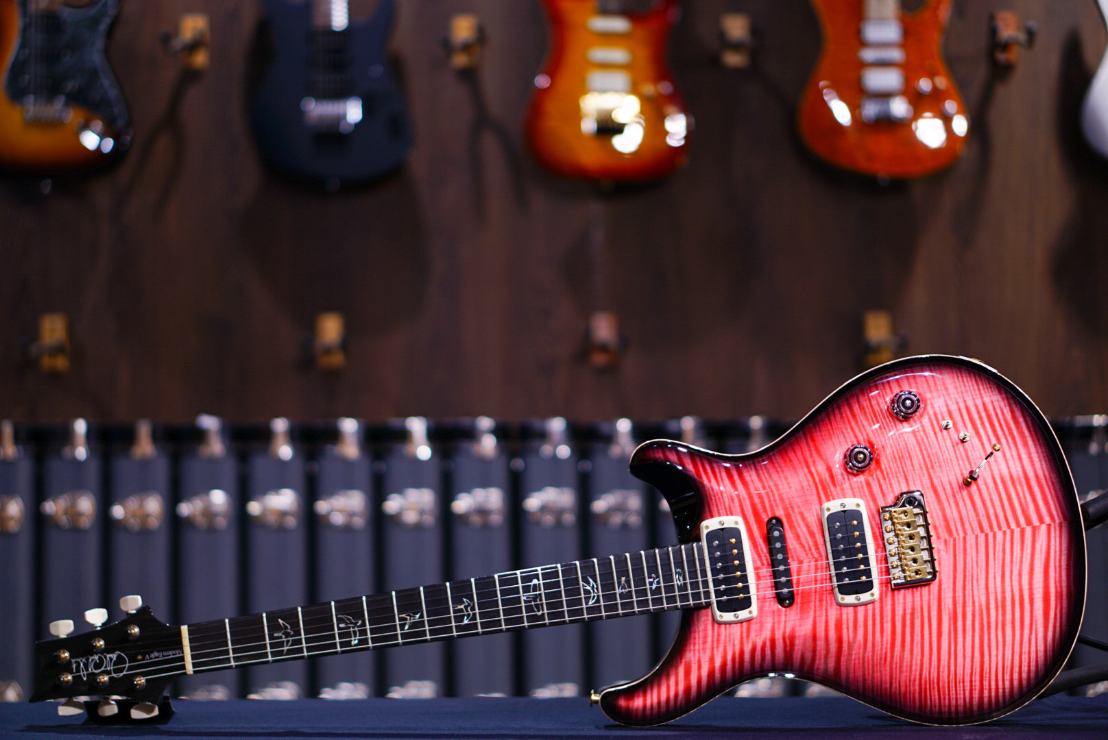 PRS Modern eagle V wood library Bonni Pink Smokeburst 0387188