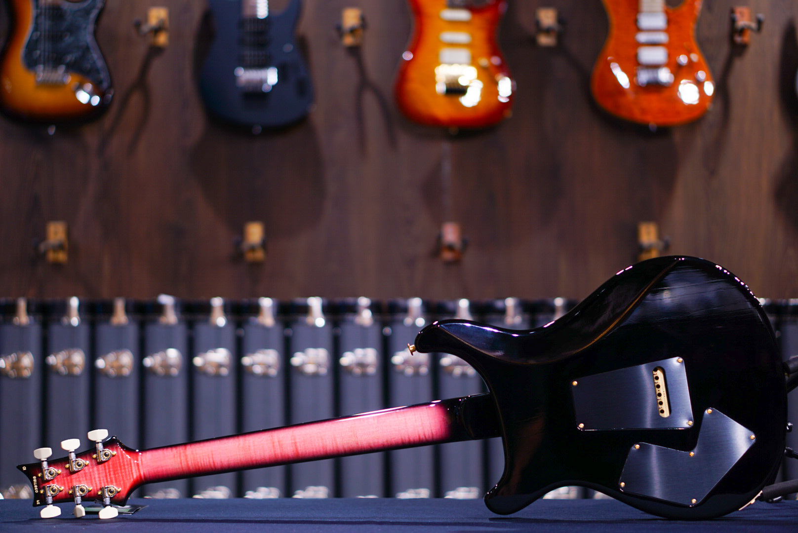 PRS Modern eagle V wood library Bonni Pink Smokeburst 0387188