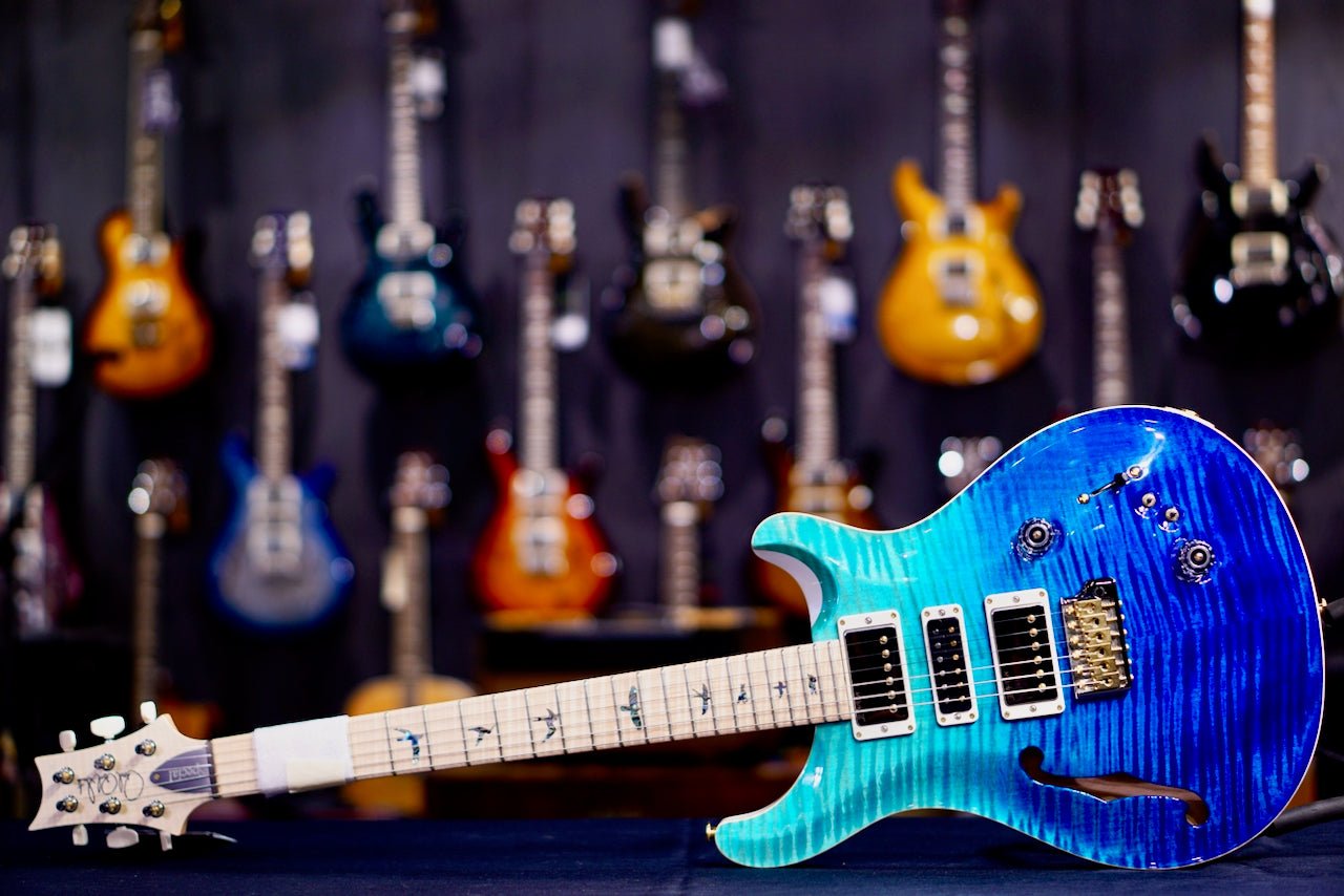 PRS Special 22 Semi Hollow Wood Library Blue Fade White Back 0408193