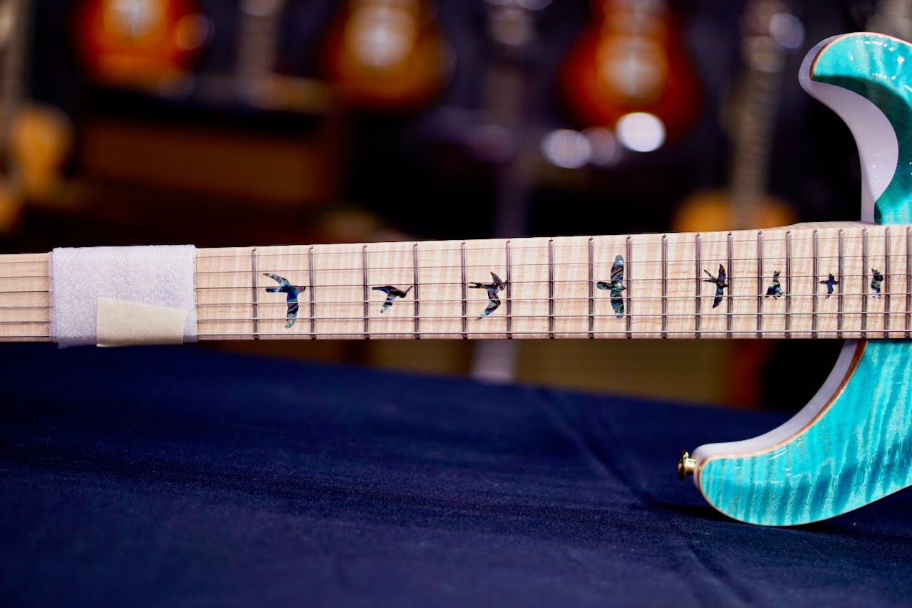 PRS Special 22 Semi Hollow Wood Library Blue Fade White Back 0408193