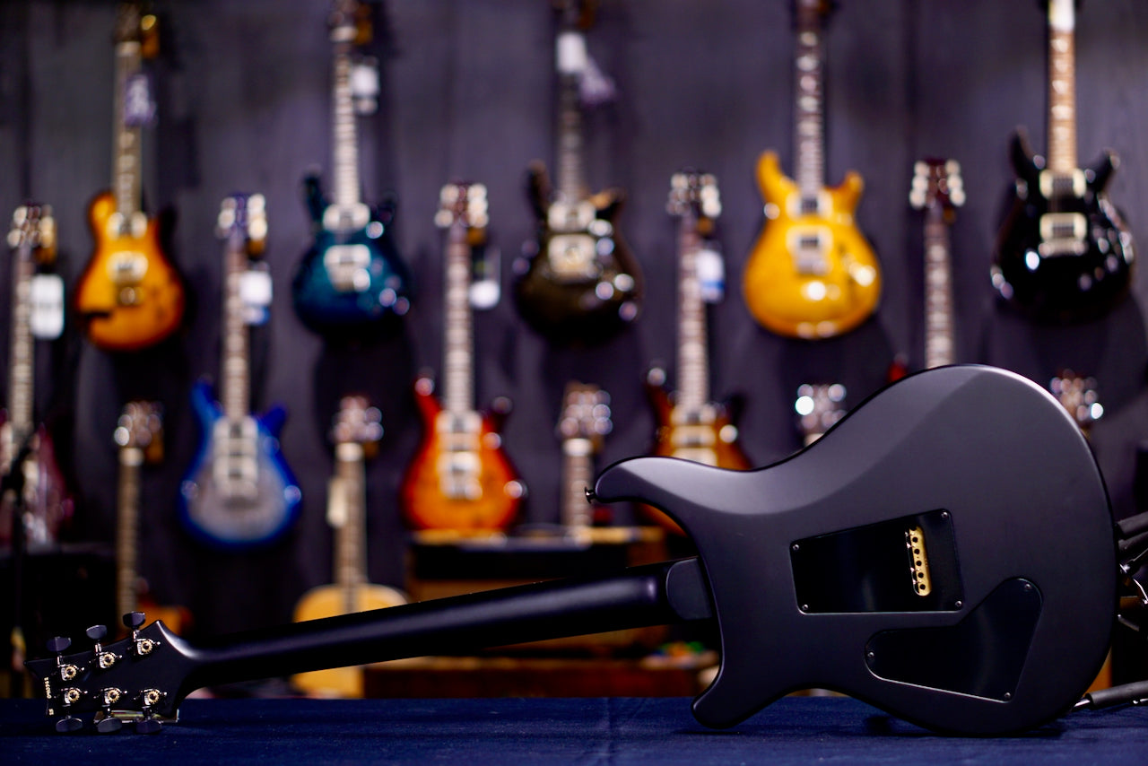 PRS 40th Anniversary Custom 24 Satin Limited Edition Charcoal Tri-Color Burst 0410362