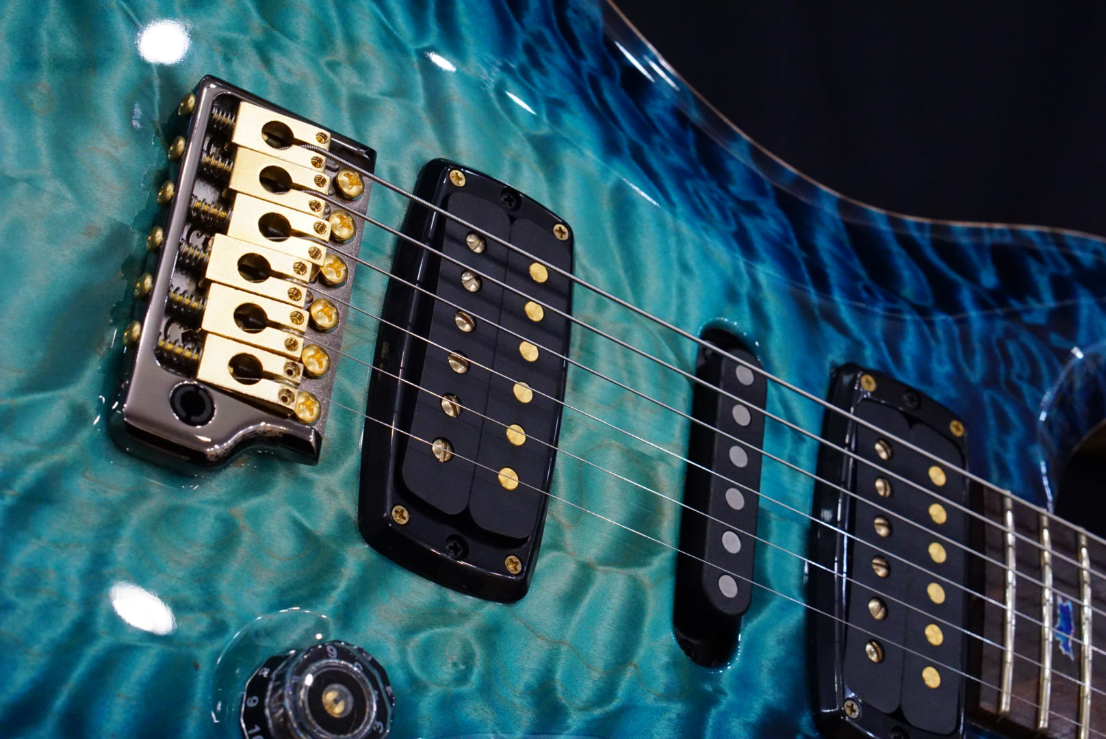 PRS Private stock modern eagle V in sub zero glow - HIENDGUITAR PRS GUITAR